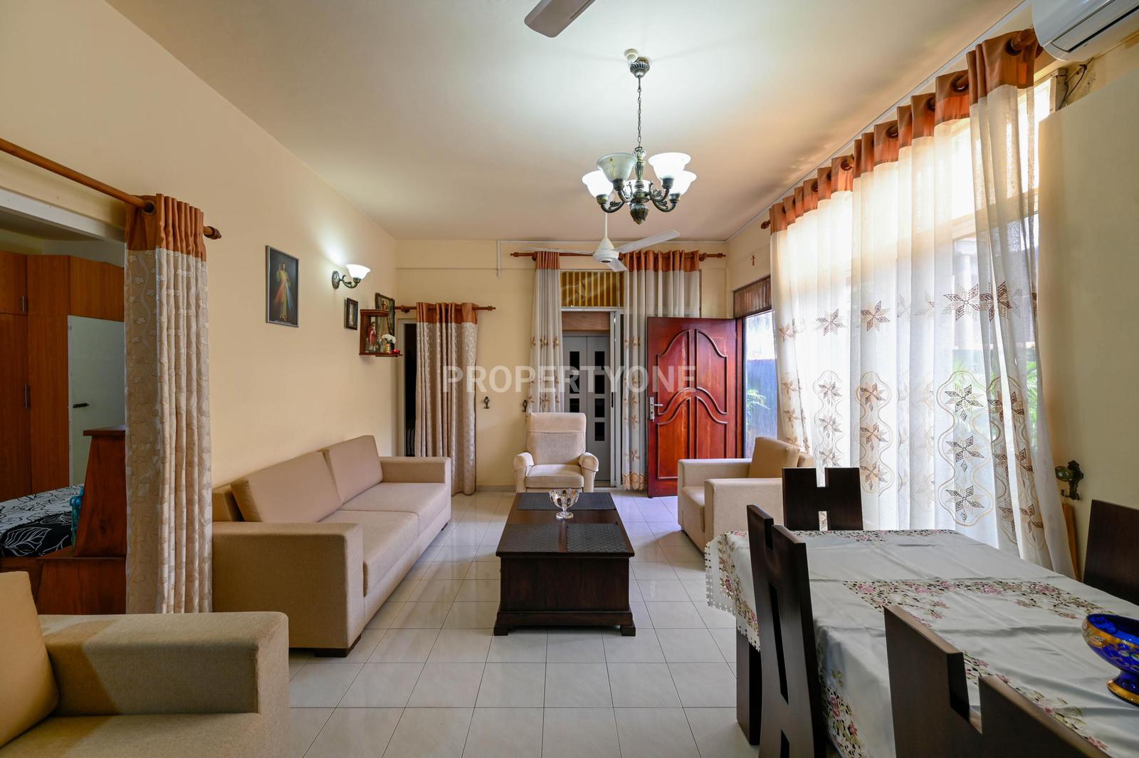 Nugegoda House for Rent PropertyOne